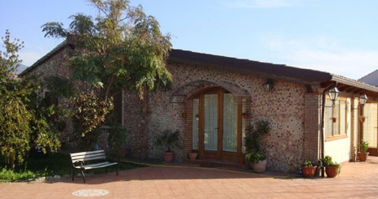 Agriturismo Pingitore Luzzi Exterior foto